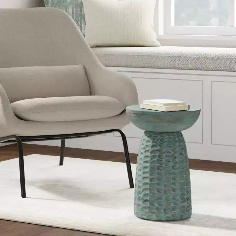 Table d'appoint Willis en bois, finition sarcelle - WyndenHall : Moderne du milieu du siècle, bois de manguier, résistant aux rayures