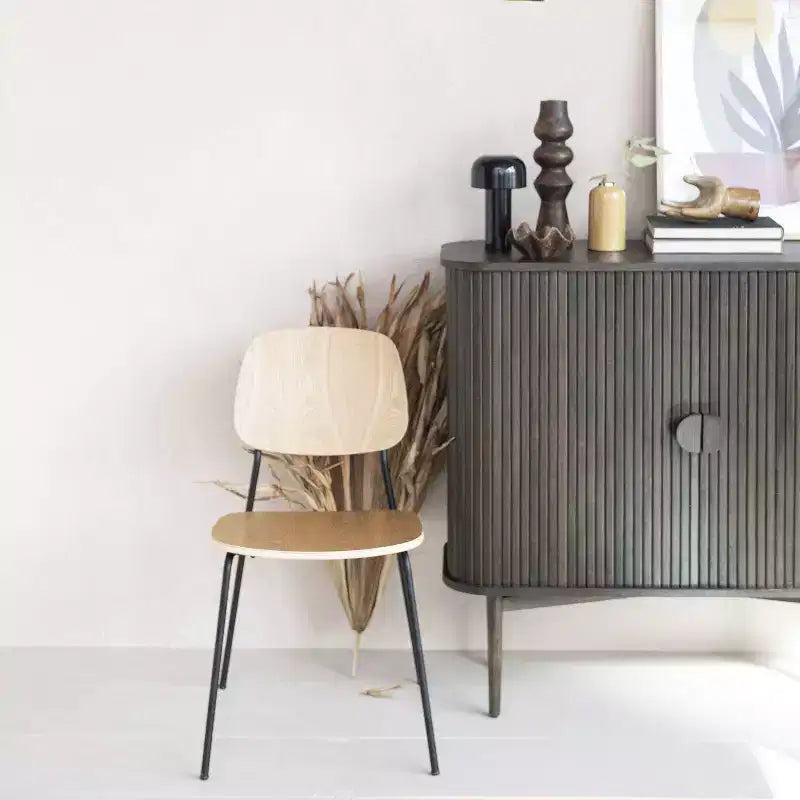 Storied Home Chêne Armoire de Rangement Décorative 2 Portes, 28,5 po (72 cm) de Hauteur : Bois d'Hévéa et MDF, Aucun Assemblage Requis