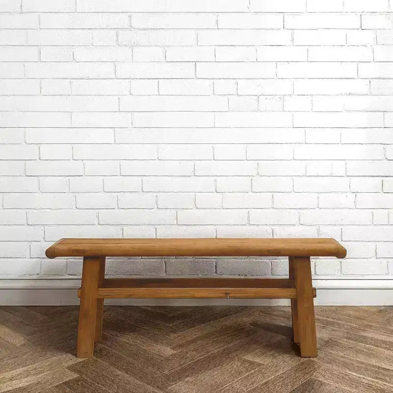 Table basse Elm Wood Storied Home Naturel : 42,5 cm de hauteur, 114,9 cm de profondeur, aucun assemblage requis, structure et plateau en orme