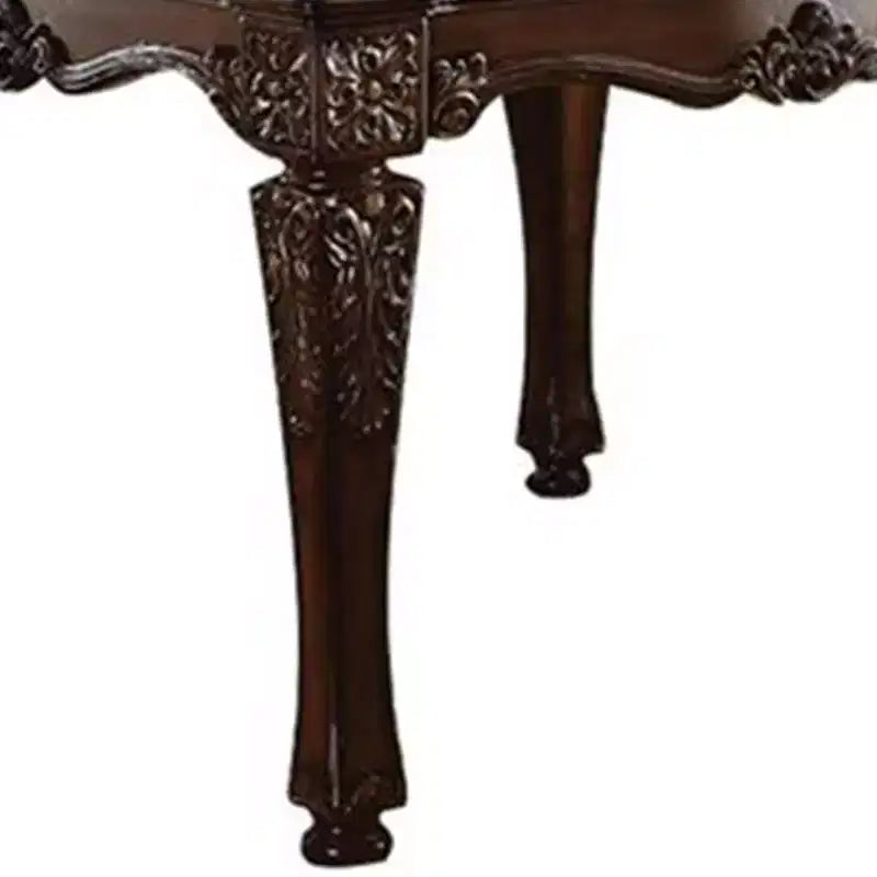 Table d'appoint Vendome 54" finition cerisier - Acme Furniture : pieds carrés en bois tourné, motifs floraux
