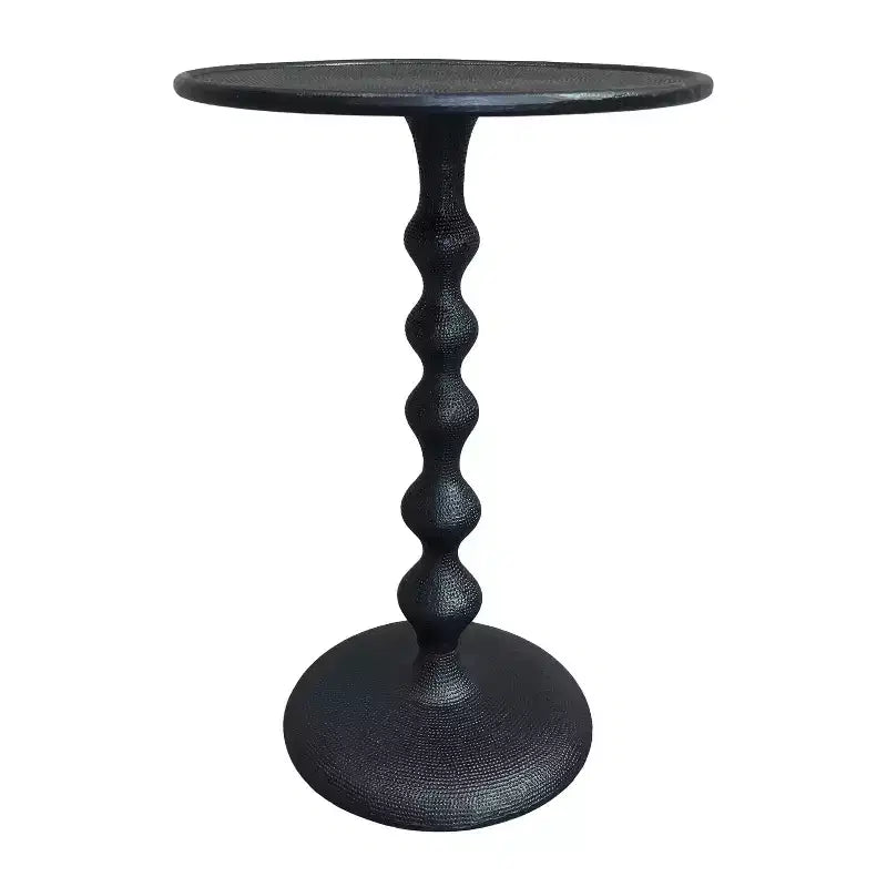 Table d'appoint Urban Port ronde 22 po en fonte d'aluminium texturée martelée, noire