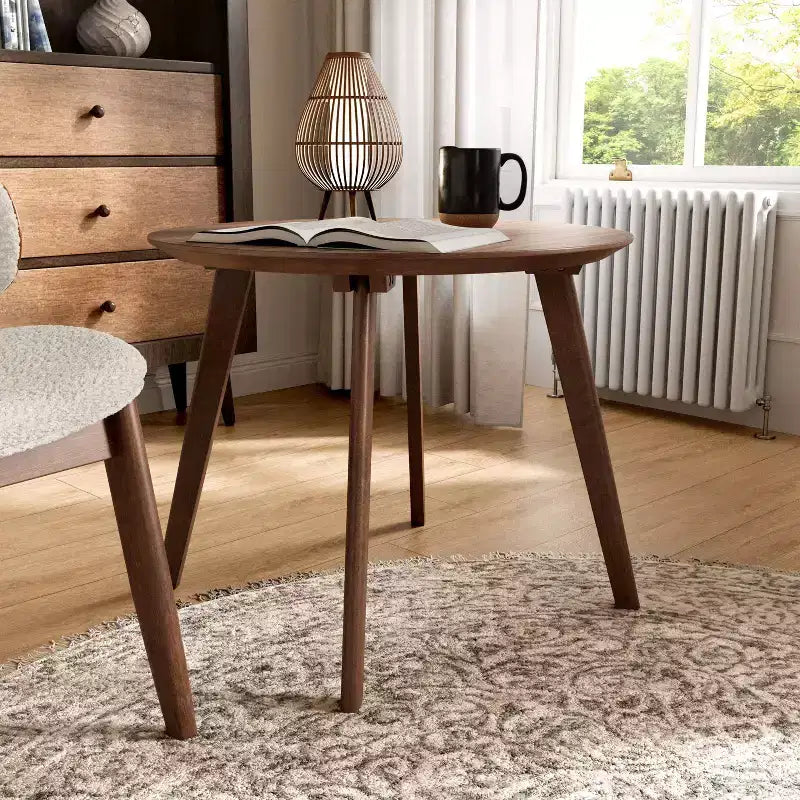 MAISONS : Intérieur + Extérieur Table d'appoint ronde Creekside 23" style Mid-Century Modern Noyer