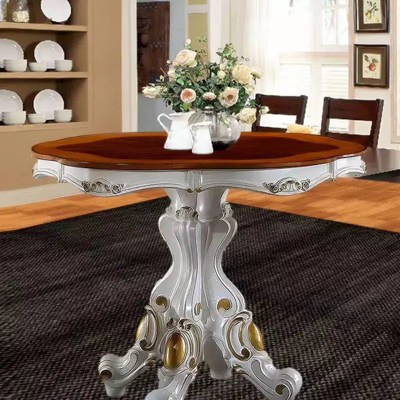 Table d'appoint Picardy 48" Perle Antique et Chêne Cerisier - Acme Furniture : Détails Sculptés, Forme Ronde