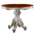 Table d'appoint Picardy 48" Perle Antique et Chêne Cerisier - Acme Furniture : Détails Sculptés, Forme Ronde