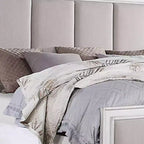 Lit Katia King Size 88" en lin gris clair, finition blanc vieilli gris rustique - Acme Furniture