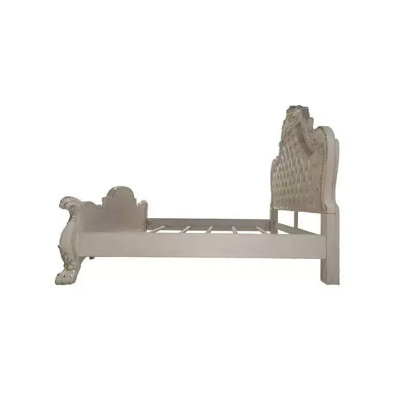 Lit King Oriental 92" Dresden avec Sculptures Style Rococo et Similicuir - Acme Furniture