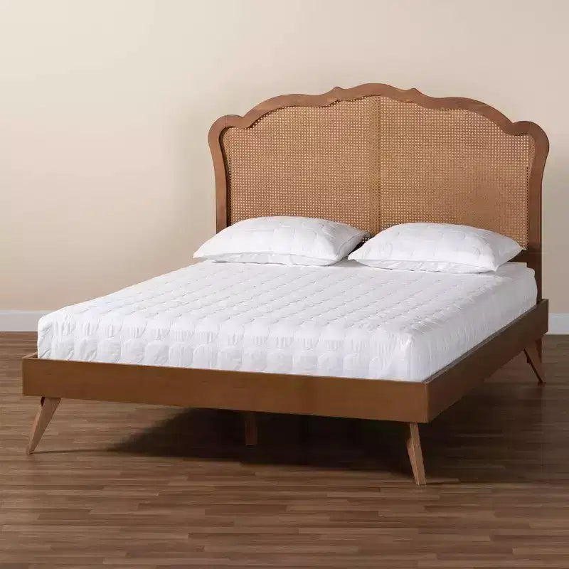 Lit plateforme Queen Baxton Studio Aithan en bois et rotin marron noyer