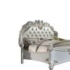 Lit King Size 94" Vendome en Cuir Synthétique et Finition Perle Antique - Acme Furniture : Détails Sculptés Luxueux