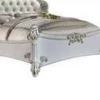 Lit King Size 94" Vendome en Cuir Synthétique et Finition Perle Antique - Acme Furniture : Détails Sculptés Luxueux