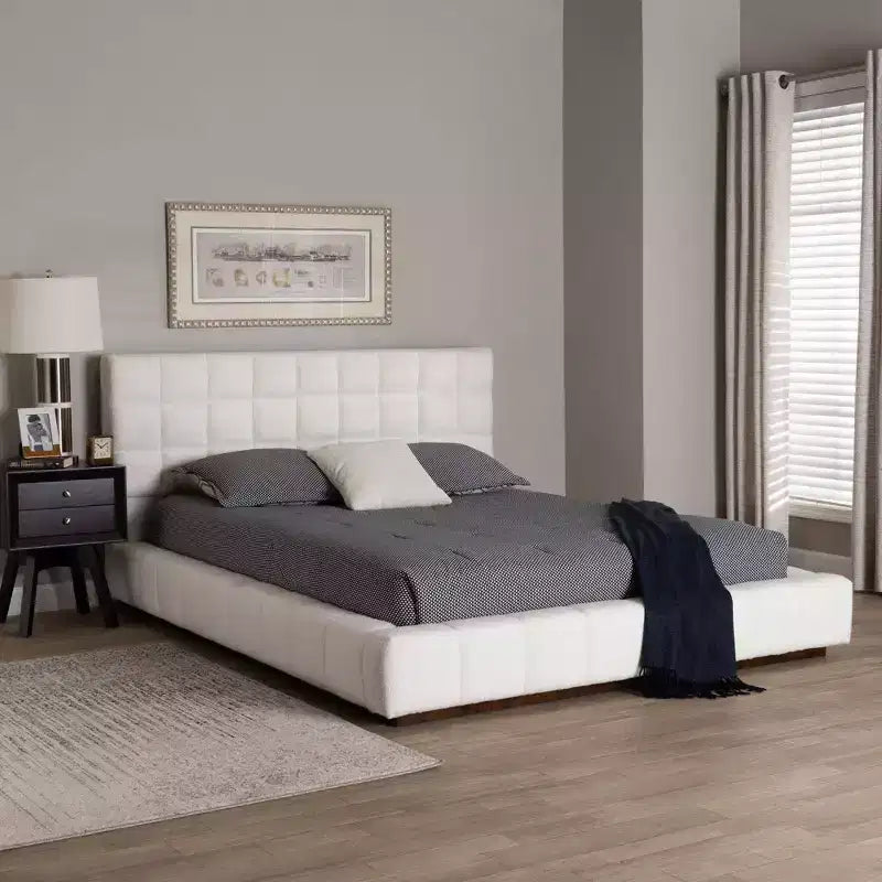 Lit plateforme Baxton Studio Braylin en tissu ours en peluche, format Queen, blanc