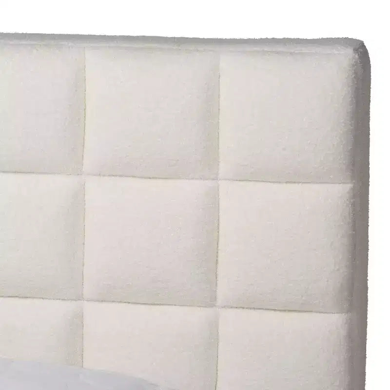 Lit plateforme Baxton Studio Braylin en tissu ours en peluche, format Queen, blanc