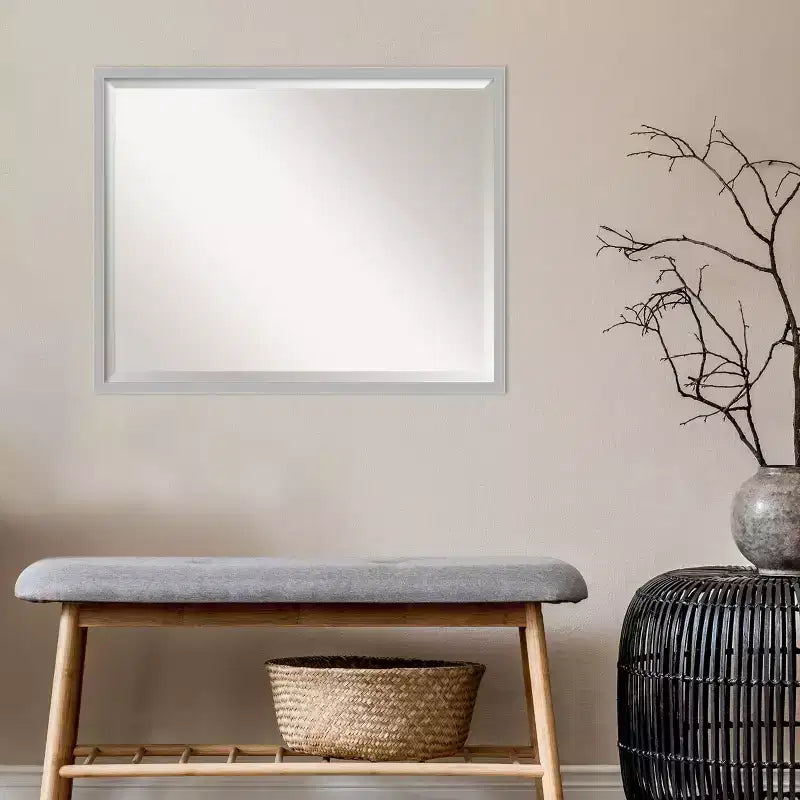 Miroir mural de salle de bain encadré Amanti Art Hera chrome brossé