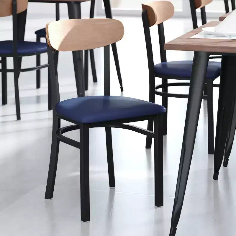 Chaise de salle à manger industrielle Emma and Oliver avec cadre en acier laminé et assise en bois massif – Capacité de poids statique de 500 lb
