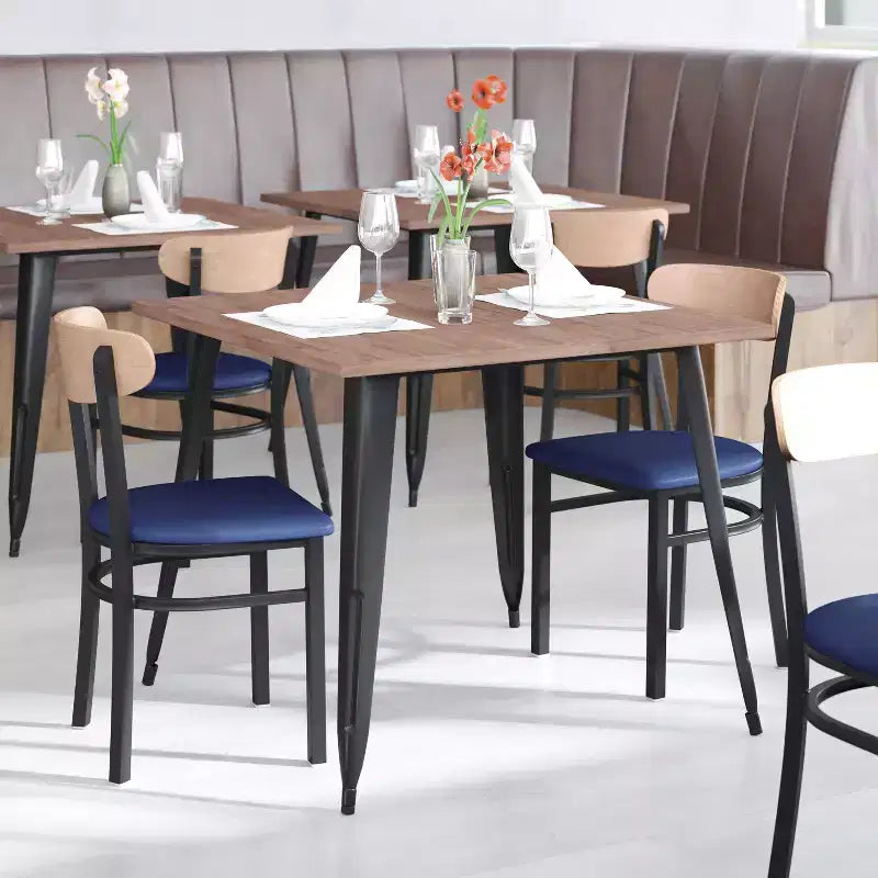 Chaise de salle à manger industrielle Emma and Oliver avec cadre en acier laminé et assise en bois massif – Capacité de poids statique de 500 lb