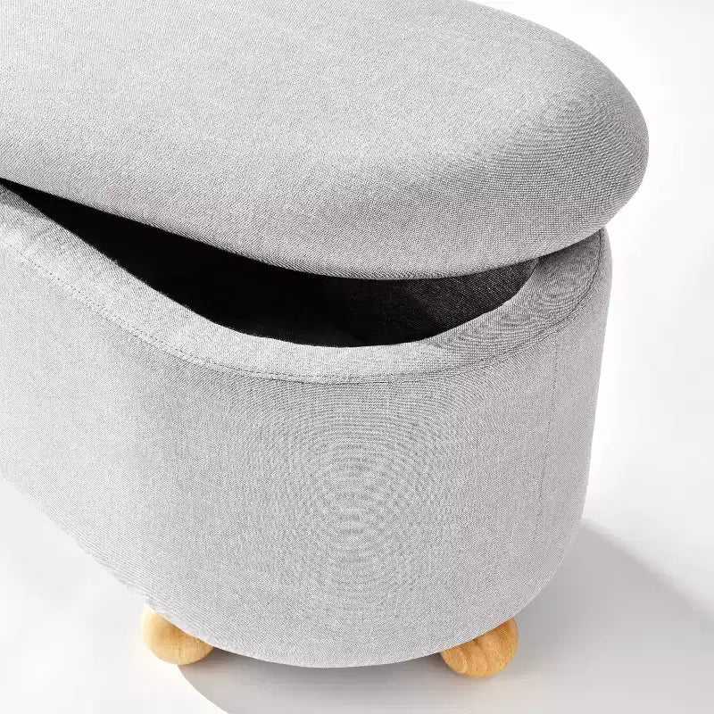 Banc de rangement en forme de pilule Havenstone - Threshold conçu avec Studio McGee