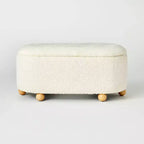 Banc de rangement en forme de pilule Havenstone - Threshold conçu avec Studio McGee