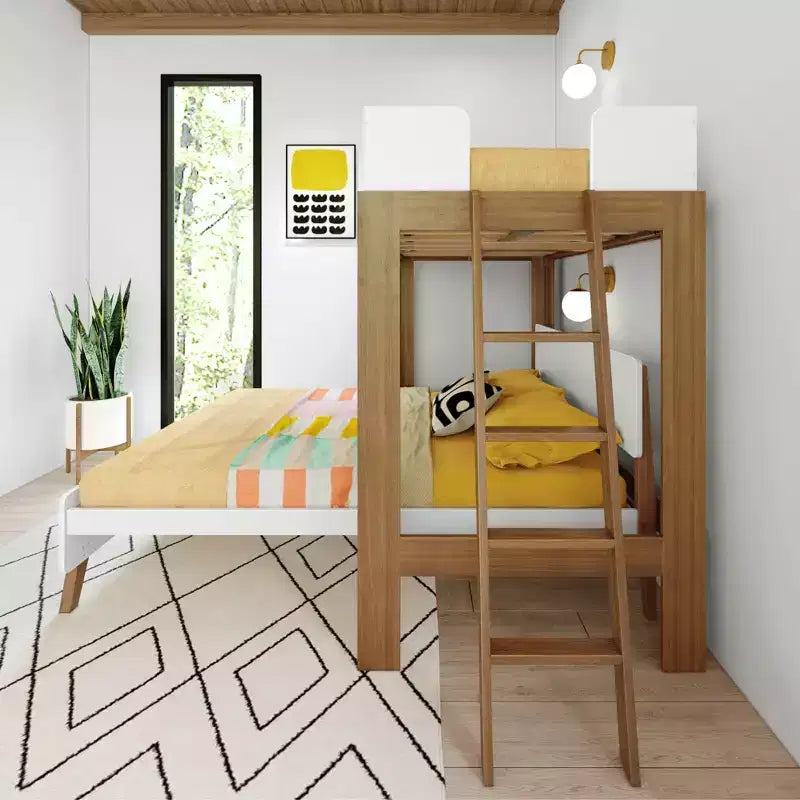 Lit superposé en L Max & Lily, style mi-siècle, deux places au-dessus d'un grand lit, en bois massif