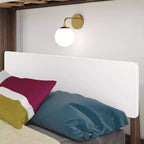 Lit superposé en L Max & Lily, style mi-siècle, deux places au-dessus d'un grand lit, en bois massif