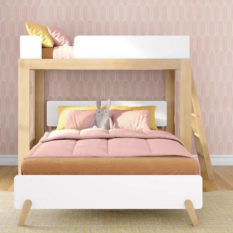 Lit superposé en L Max & Lily, style mi-siècle, deux places au-dessus d'un grand lit, en bois massif
