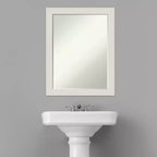 Miroir mural de salle de bain Amanti Art Rustic Plank White Narrow Petite Bevel 27,5 x 21,5 po