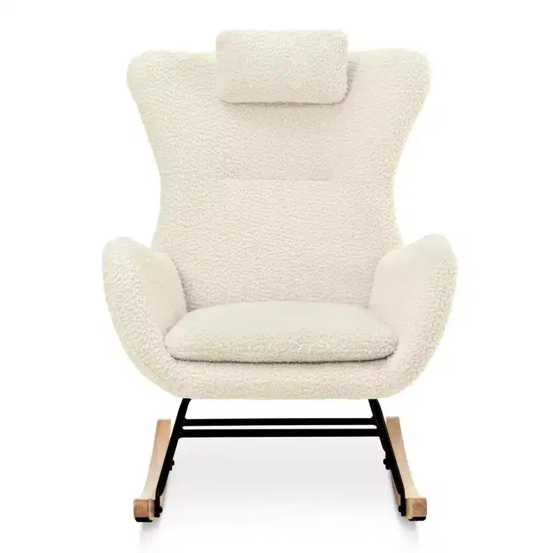 Fauteuil à bascule Teddy en tissu bouclette avec pieds en bois d'hévéa - ModernLuxe