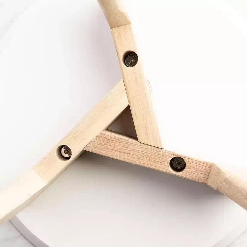 La table d'appoint ronde en marbre blanc de Carrare italien Cherie 15 de la collection Bianco