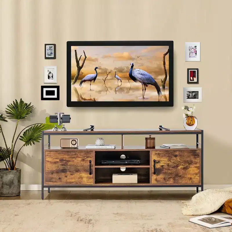 Meuble TV industriel Costway pour téléviseurs jusqu'à 65'' avec rangements et étagère réglable