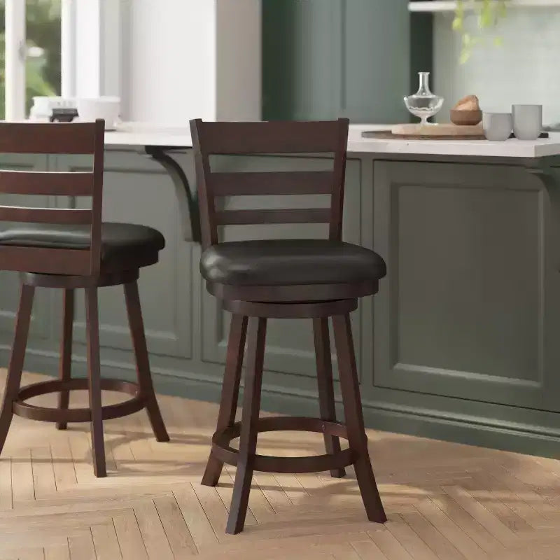 Tabouret de bar pivotant Flash Furniture Zerrick en bois de qualité commerciale, style échelle, hauteur comptoir avec siège rembourré et matelassé
