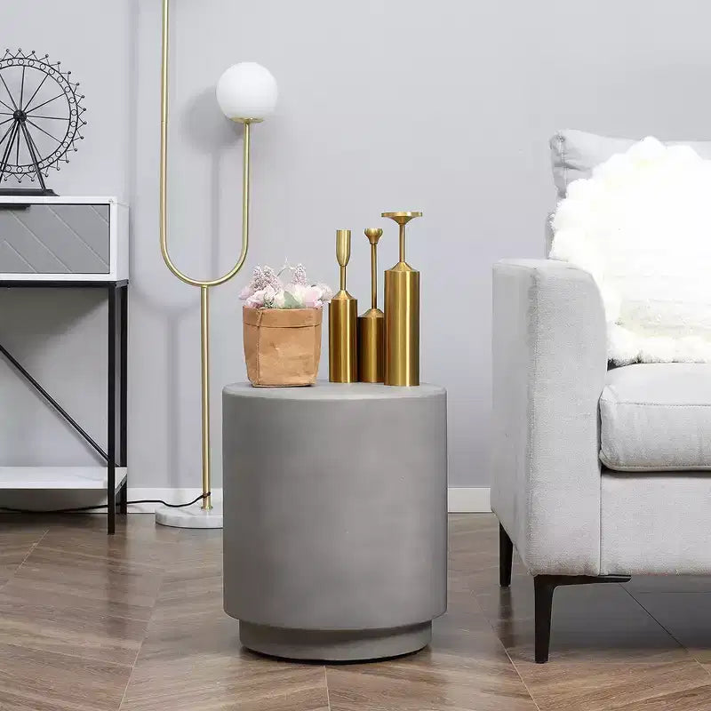HOMCOM Table d'appoint légère avec finition béton, Table d'appoint ronde avec 4 pieds réglables pour l'intérieur et l'extérieur
