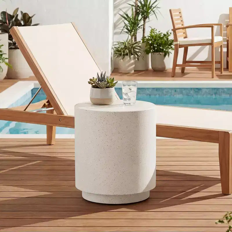 HOMCOM Table d'appoint légère avec finition béton, Table d'appoint ronde avec 4 pieds réglables pour l'intérieur et l'extérieur