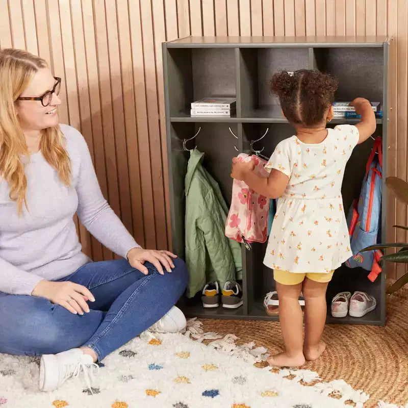 Vestiaire pour tout-petits ECR4Kids Streamline à 3 sections avec rangements, Meuble pour enfants