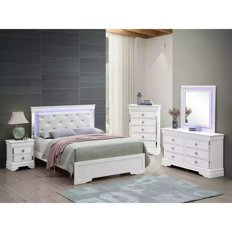 Lits panneaux Passion Furniture Verona et Queen