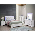 Lits panneaux Passion Furniture Verona et Queen
