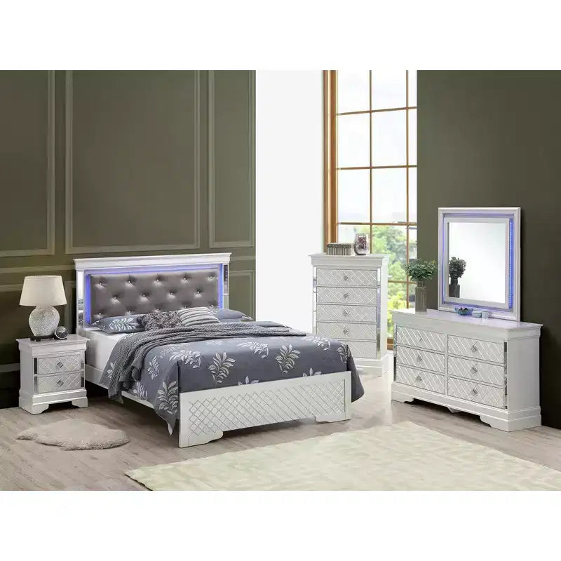 Lits panneaux Passion Furniture Verona et Queen