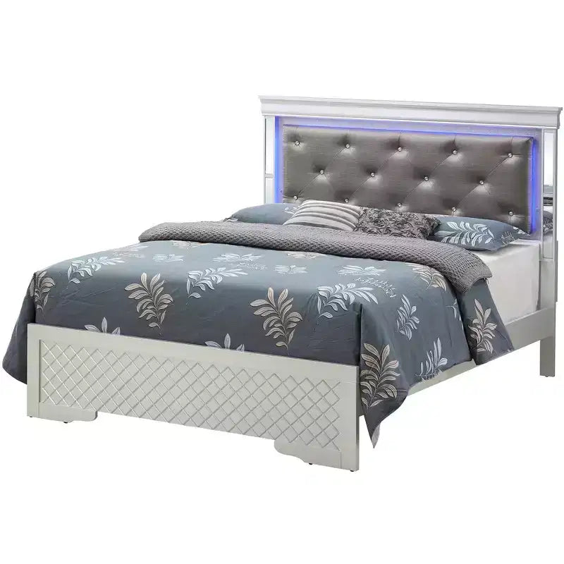 Lits panneaux Passion Furniture Verona et Queen