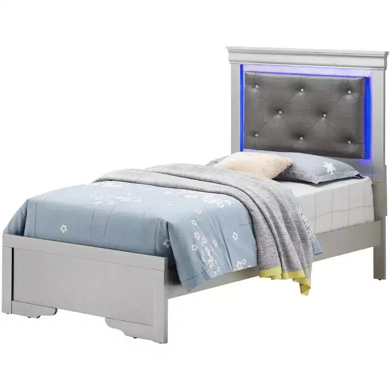 Lits Lorana et Twin Panel de Passion Furniture