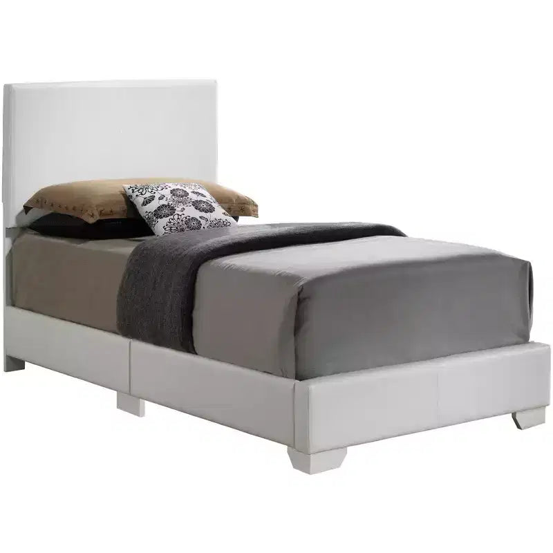 Lit jumeau capitonné Aaron de Passion Furniture