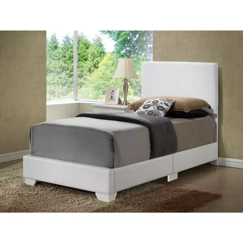 Lit jumeau capitonné Aaron de Passion Furniture