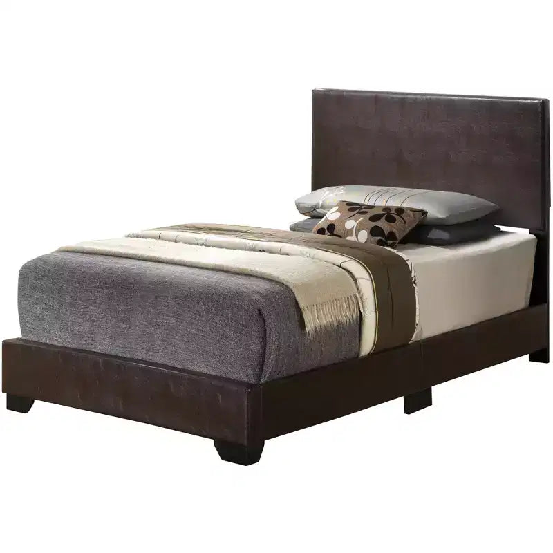 Lit jumeau capitonné Aaron de Passion Furniture