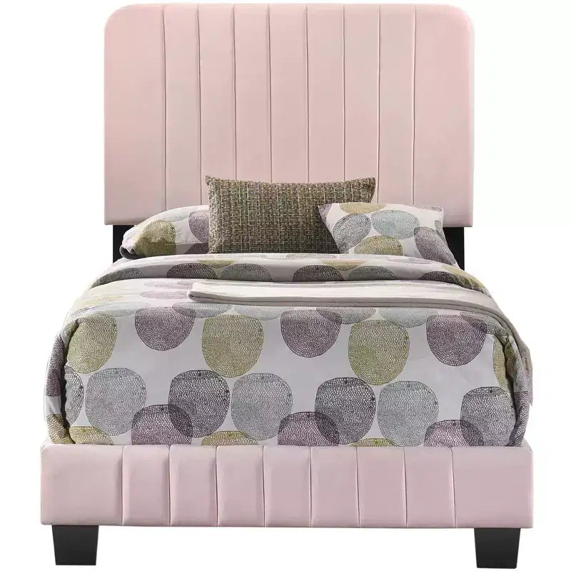 Lit double capitonné Lodi Velvet UpholsteChannel par Passion Furniture