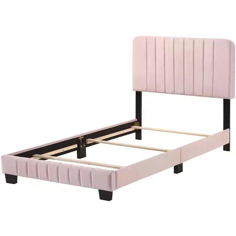 Lit double capitonné Lodi Velvet UpholsteChannel par Passion Furniture