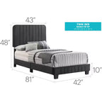 Lit double capitonné Lodi Velvet UpholsteChannel par Passion Furniture