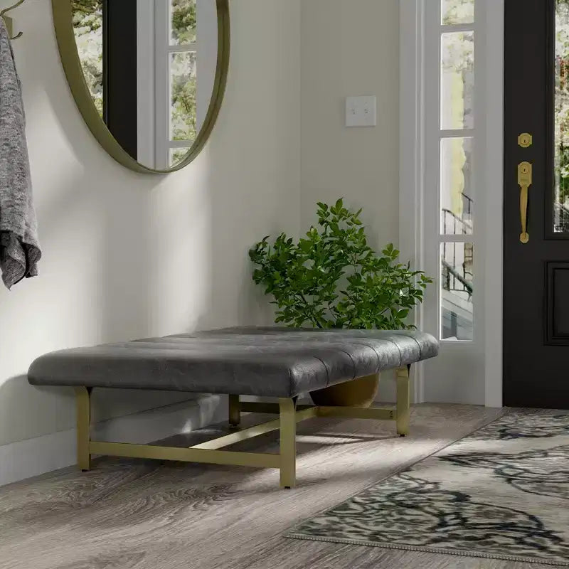 Table basse eLuxury Studio A en similicuir végan rembourré avec piètement en métal