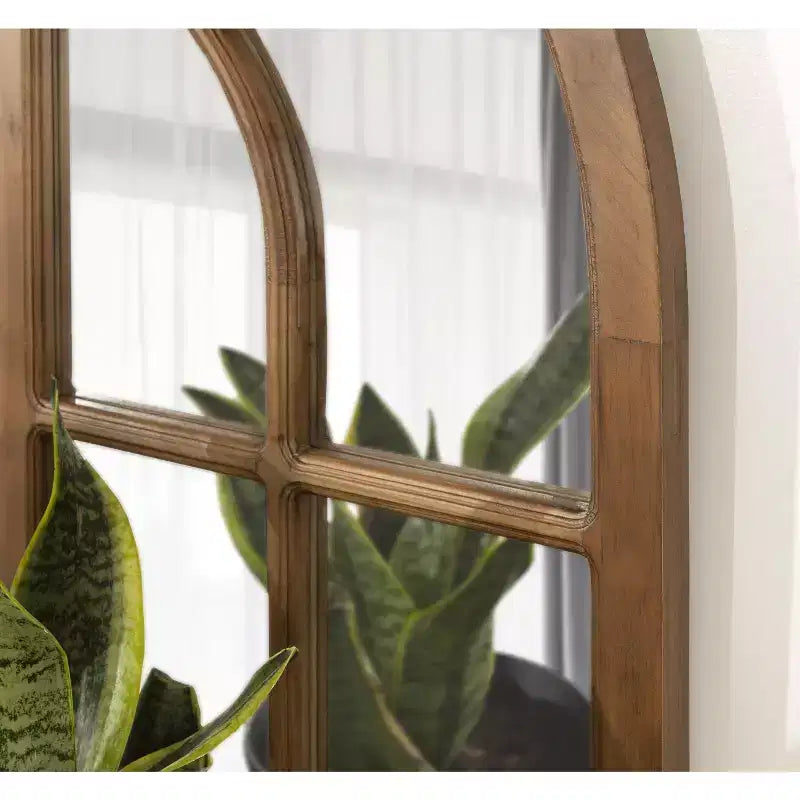 Miroir en bois à large arche Kate and Laurel Boldmere