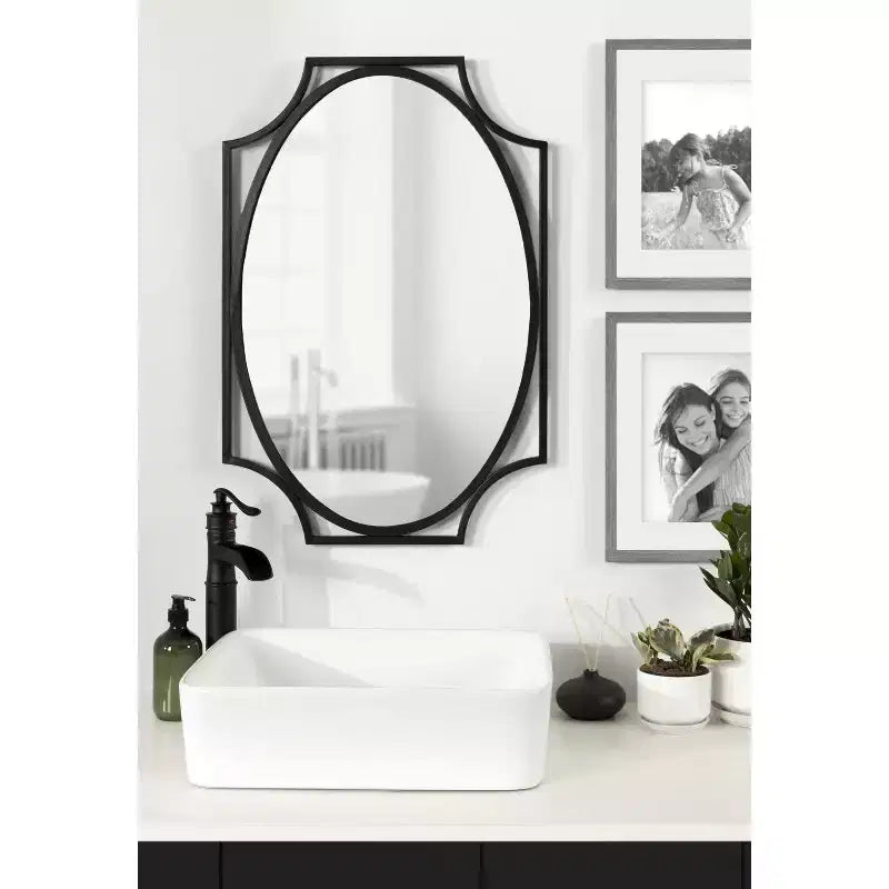 Miroir Mural Scallopé Kate et Laurel Rateau