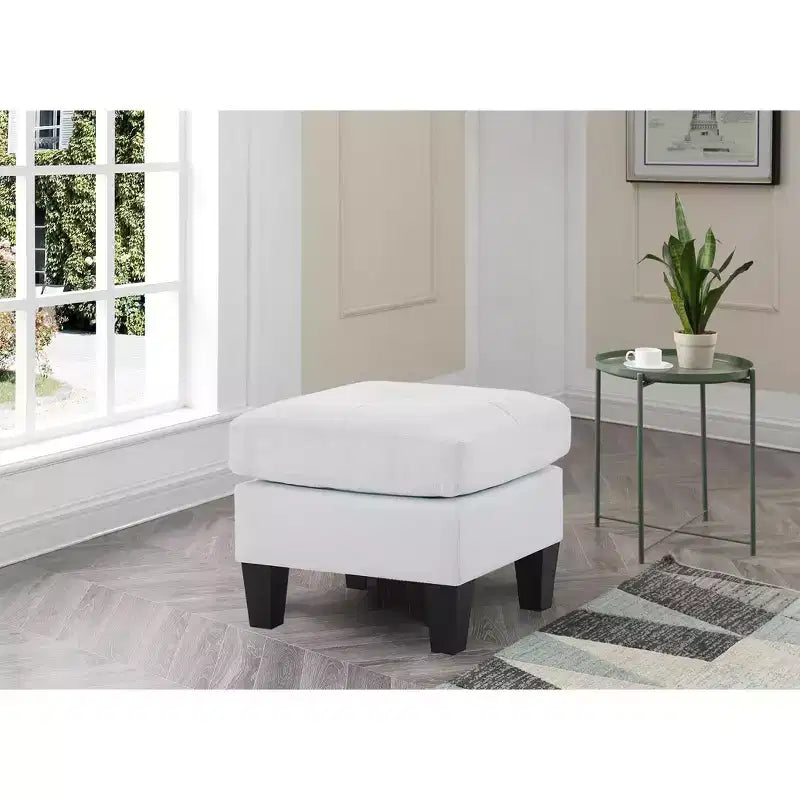 Passion Furniture Newbury Pouf rembourré en similicuir