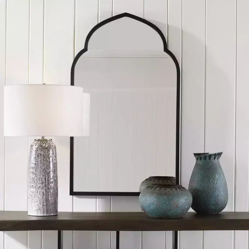 Miroir Mural Décoratif Uttermost Arch Vanity Moderne Cadre En Fer Forgé Noir Mat Audacieux 24 po de Large pour Salle de Bain Chambre Salon