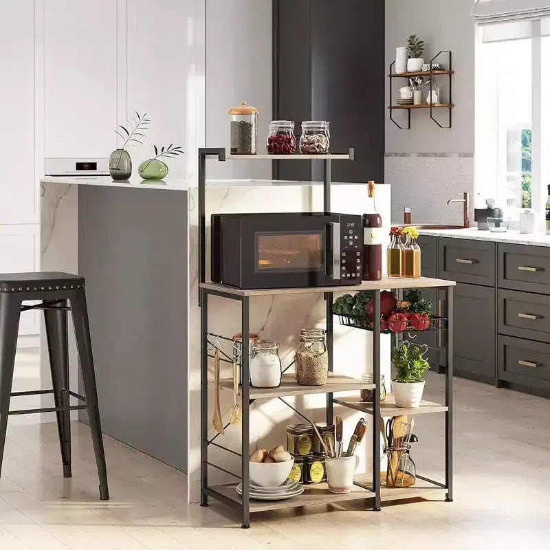 VASAGLE Étagère de Cuisine, Meuble de Rangement, Support Micro-Ondes, avec Panier en Fil, 6 Crochets, pour Épices, Casseroles et Poêles