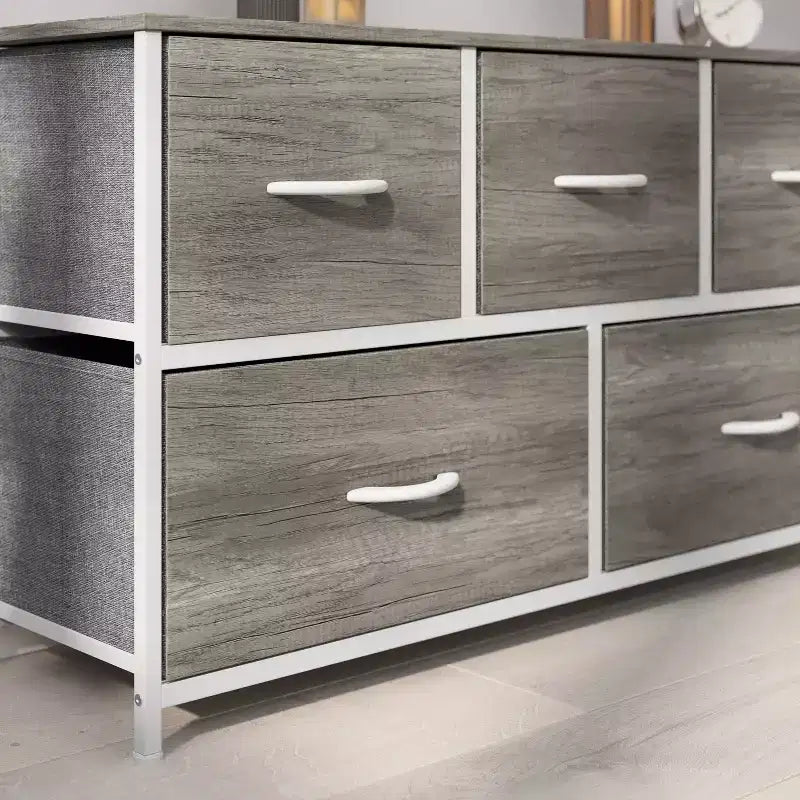 Commode de rangement à 5 tiroirs Emma et Oliver avec cadre en fonte, plateau en bois et tiroirs en tissu à ouverture facile avec poignées en bois