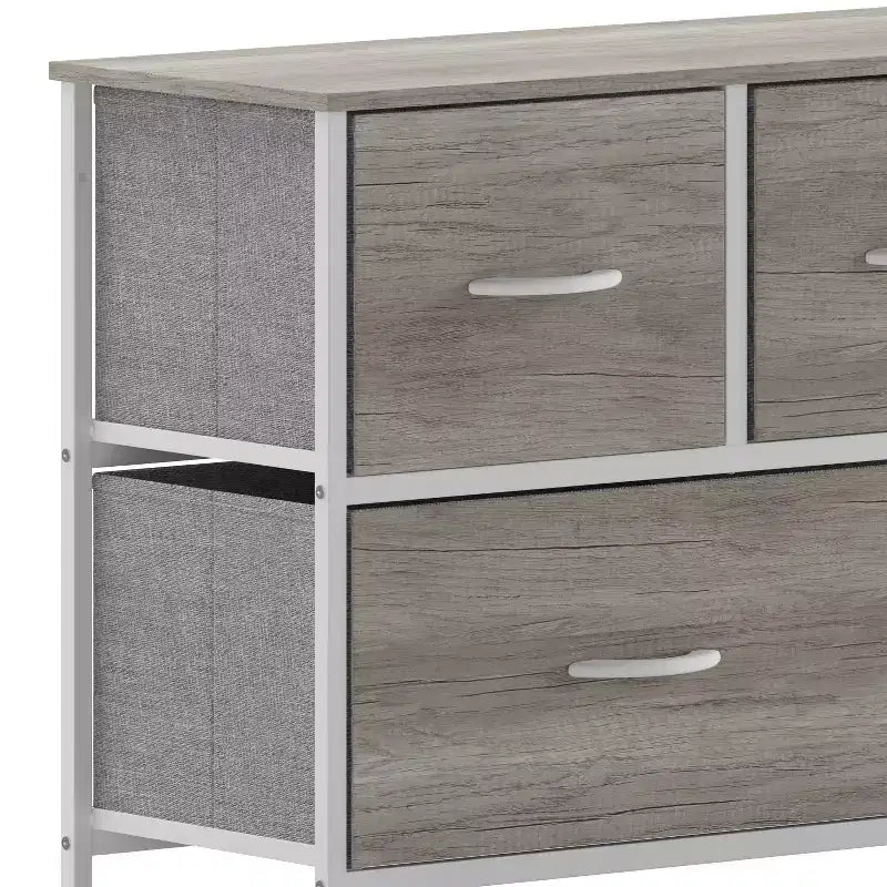 Commode de rangement à 5 tiroirs Emma et Oliver avec cadre en fonte, plateau en bois et tiroirs en tissu à ouverture facile avec poignées en bois